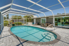 Sarasota Home with Pool 4 Mi to Siesta Key Beach!